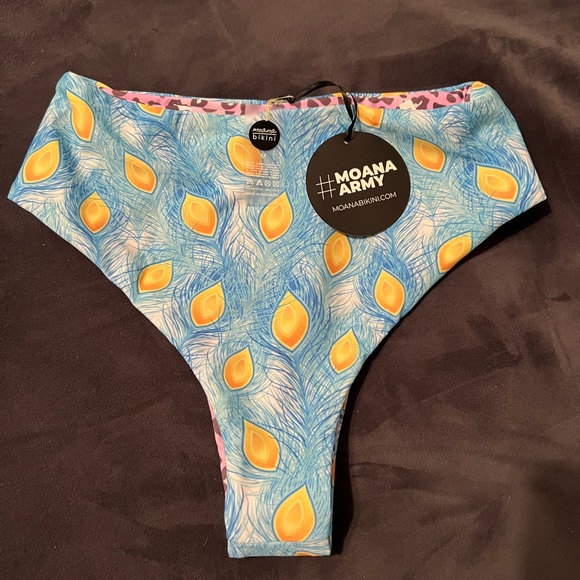 Moana peacock rise above